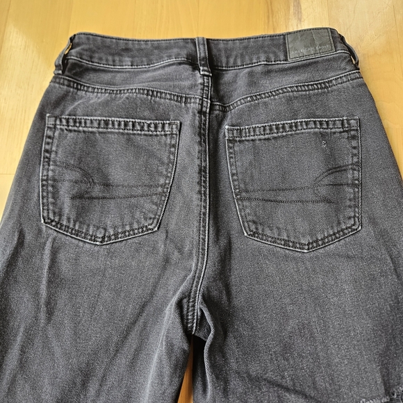 American Eagle Comfort Stretch Black Boyfriend Jeans Distressed Size 2 Regular - Picture 8 of 9